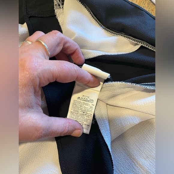 Floral Contrast Blouse – Rinascimento – Made in Italy size M - Picture 4 of 10